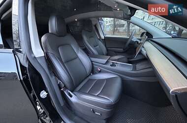 Внедорожник / Кроссовер Tesla Model Y 2022 в 