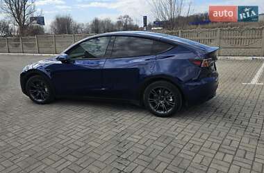 Внедорожник / Кроссовер Tesla Model Y 2022 в 