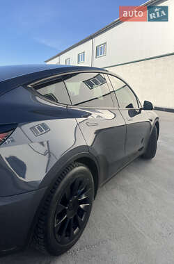 Внедорожник / Кроссовер Tesla Model Y 2022 в 