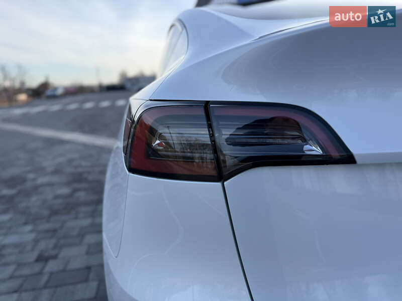 Внедорожник / Кроссовер Tesla Model Y 2023 в Виннице