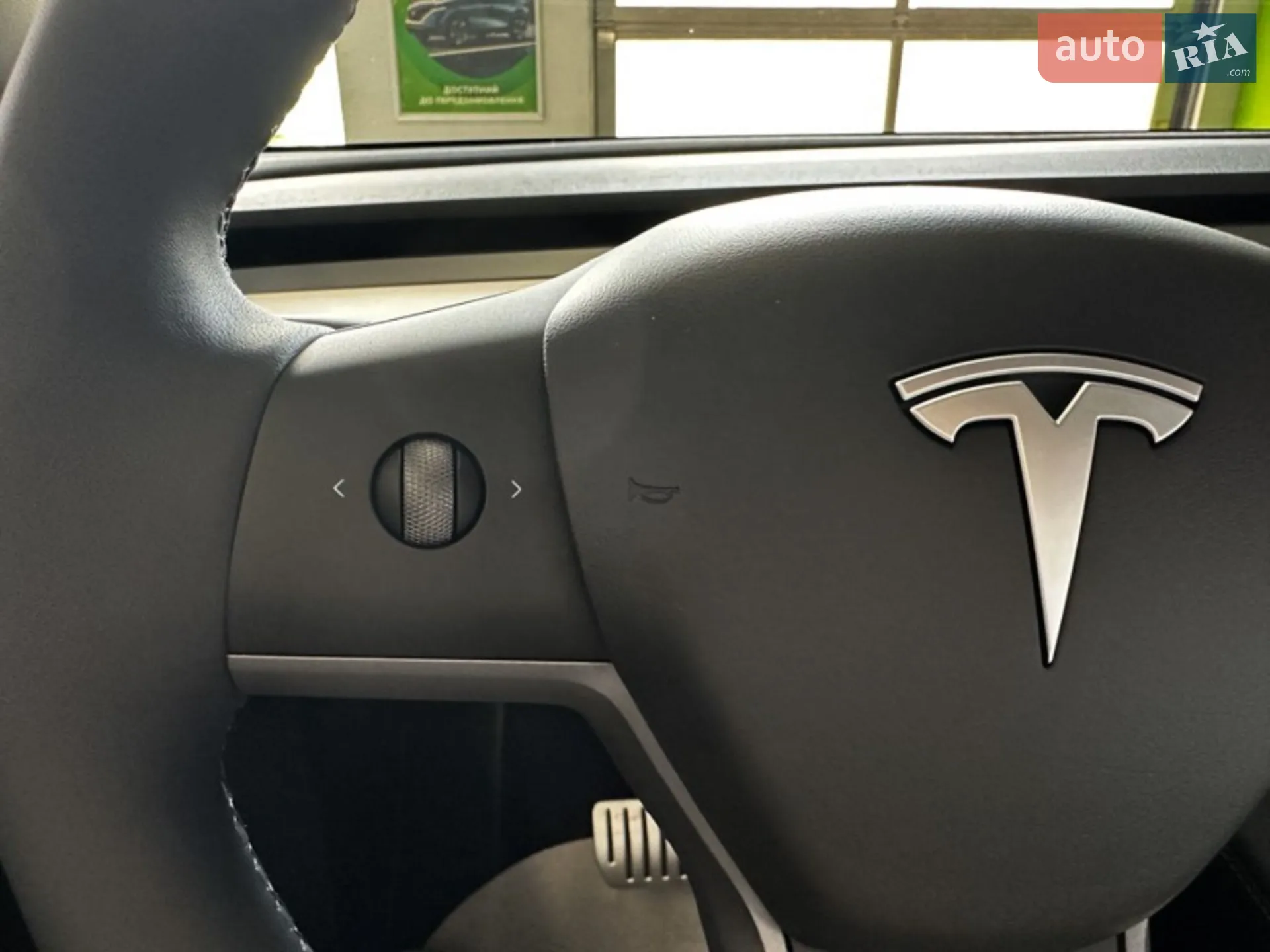 2023 Tesla Model Y - мініатюра 4