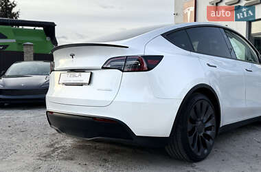 Внедорожник / Кроссовер Tesla Model Y 2024 в 