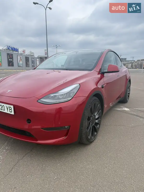 Позашляховик / Кросовер Tesla Model Y 2023 в 