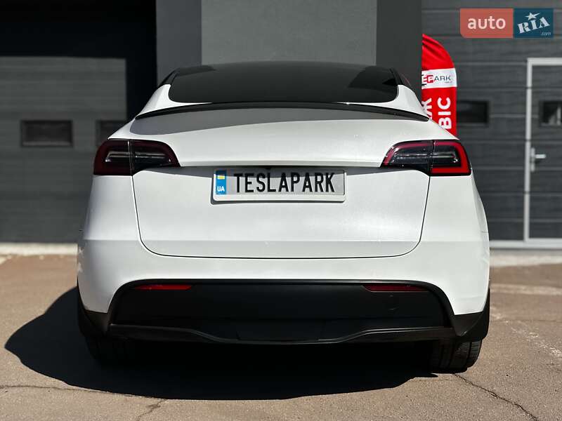 Внедорожник / Кроссовер Tesla Model Y 2022 в Киеве
