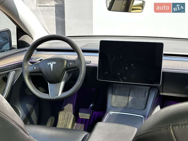 Внедорожник / Кроссовер Tesla Model Y 2022 в Киеве