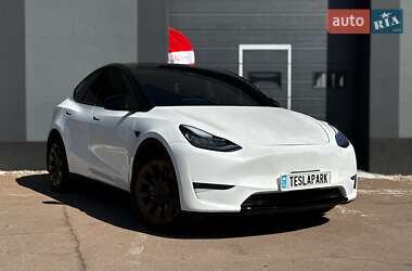 Внедорожник / Кроссовер Tesla Model Y 2023 в 