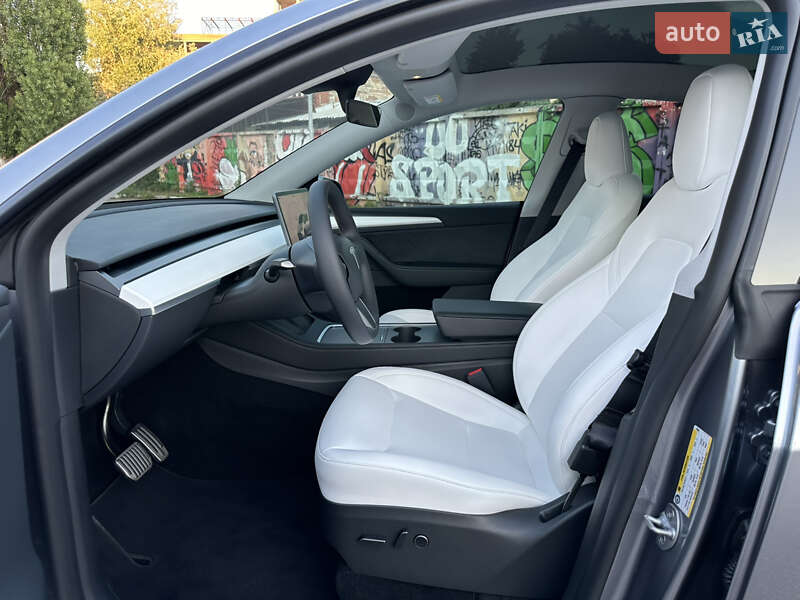 Внедорожник / Кроссовер Tesla Model Y 2023 в Харькове