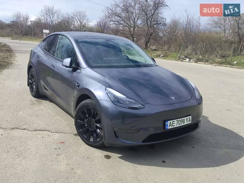 Внедорожник / Кроссовер Tesla Model Y 2023 в 