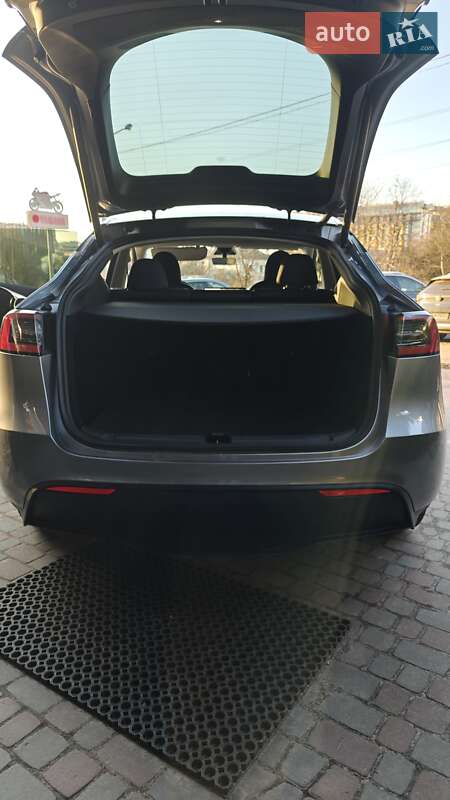 Позашляховик / Кросовер Tesla Model Y 2023 в Львові