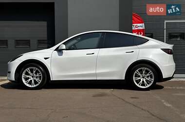 Внедорожник / Кроссовер Tesla Model Y 2024 в 