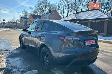Внедорожник / Кроссовер Tesla Model Y 2024 в 