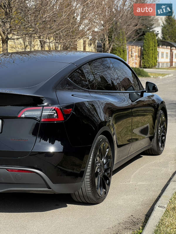Внедорожник / Кроссовер Tesla Model Y 2021 в Днепре