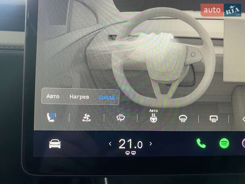 Позашляховик / Кросовер Tesla Model Y 2025 в Києві
