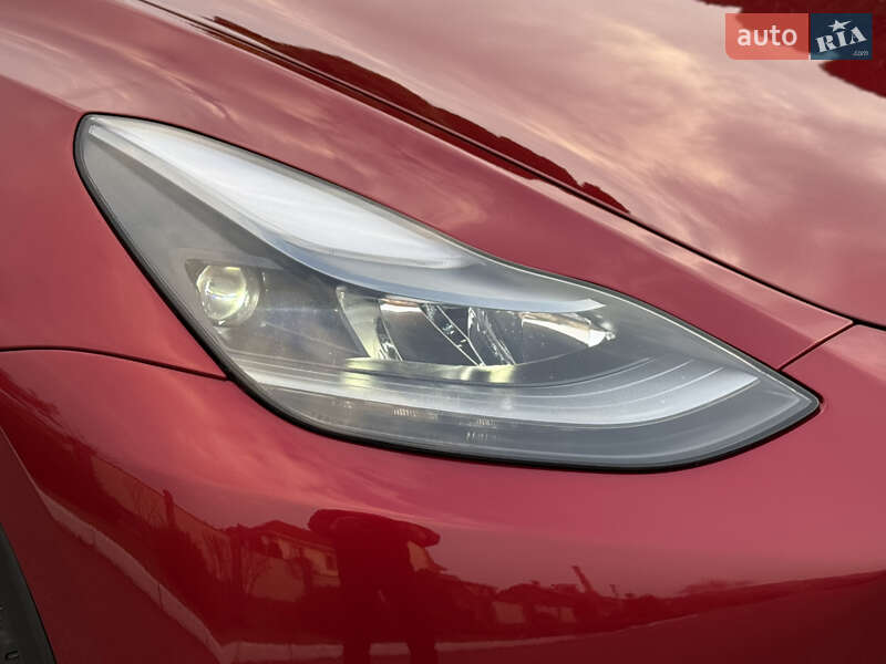 Внедорожник / Кроссовер Tesla Model Y 2024 в Ровно