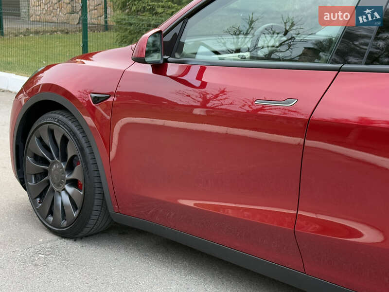 Внедорожник / Кроссовер Tesla Model Y 2024 в Ровно