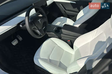 Внедорожник / Кроссовер Tesla Model Y 2023 в 