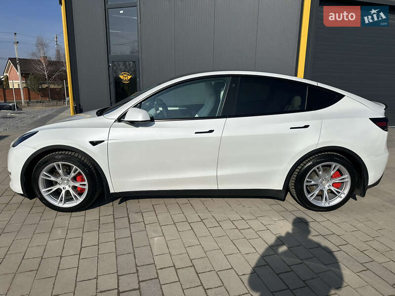 Внедорожник / Кроссовер Tesla Model Y 2023 в Львове