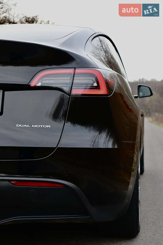 Внедорожник / Кроссовер Tesla Model Y 2021 в Ивано-Франковске