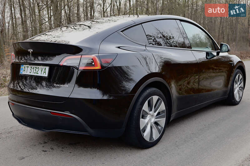Внедорожник / Кроссовер Tesla Model Y 2021 в Ивано-Франковске
