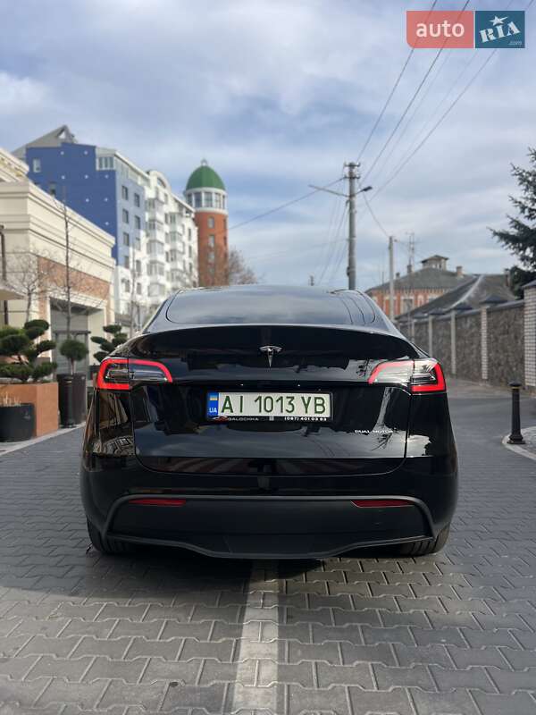 Позашляховик / Кросовер Tesla Model Y 2023 в Києві