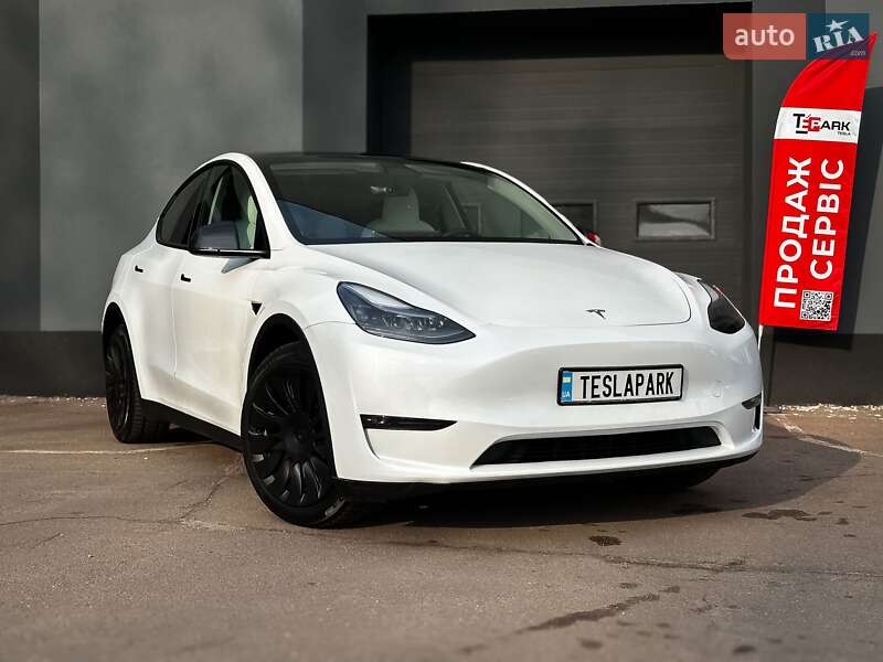 Tesla Model Y 2022
