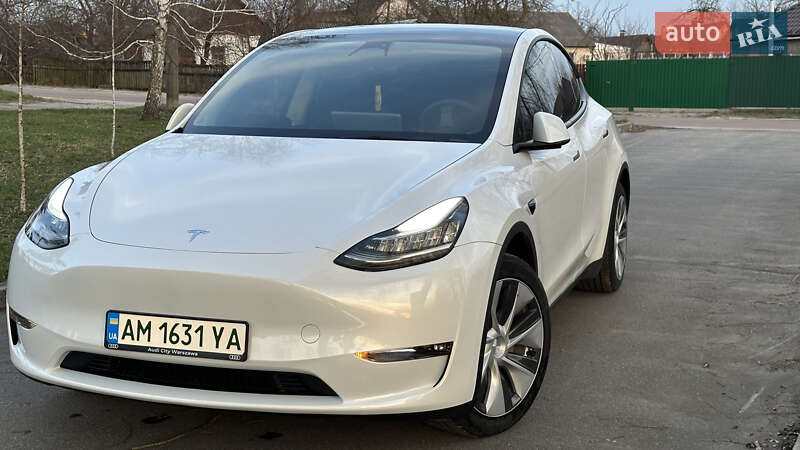 Внедорожник / Кроссовер Tesla Model Y 2022 в 