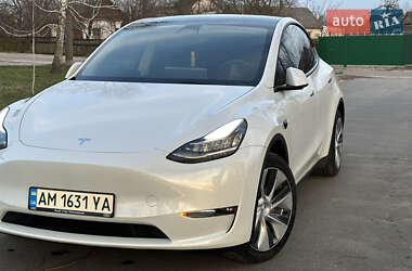 Внедорожник / Кроссовер Tesla Model Y 2022 в 