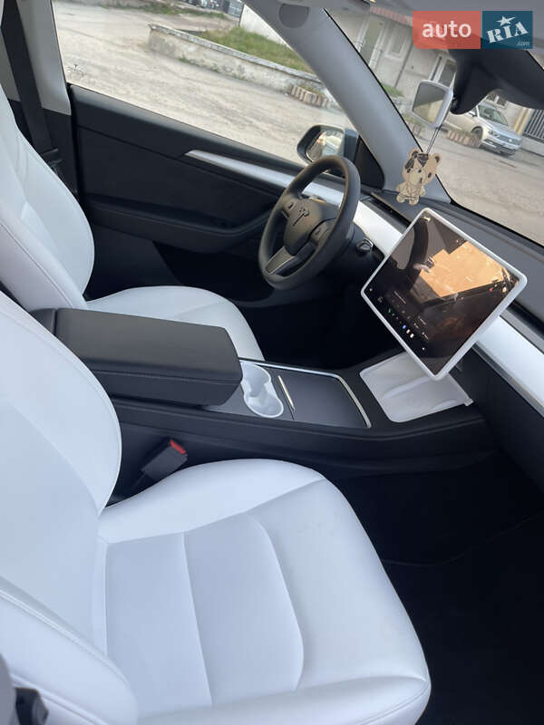 Внедорожник / Кроссовер Tesla Model Y 2023 в Львове фото 21 Внедорожник / Кроссовер Tesla Model Y 2023 в Львове