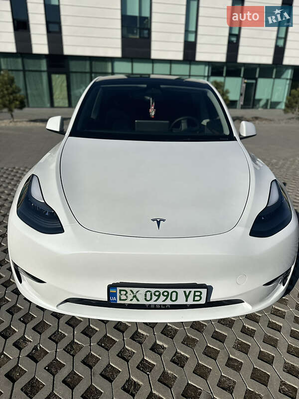 Позашляховик / Кросовер Tesla Model Y 2023 в Хмельницькому
