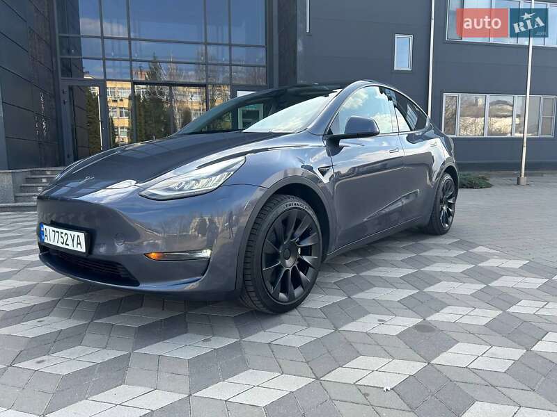 Tesla Model Y 2023