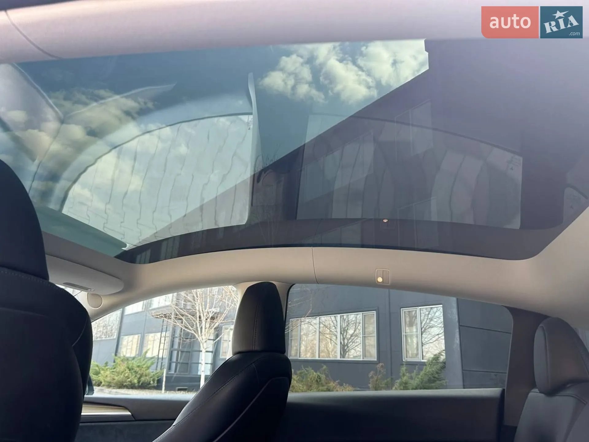 2023 Tesla Model Y - мініатюра 33
