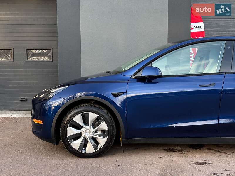 Внедорожник / Кроссовер Tesla Model Y 2022 в Киеве