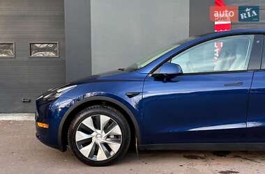 Внедорожник / Кроссовер Tesla Model Y 2022 в 