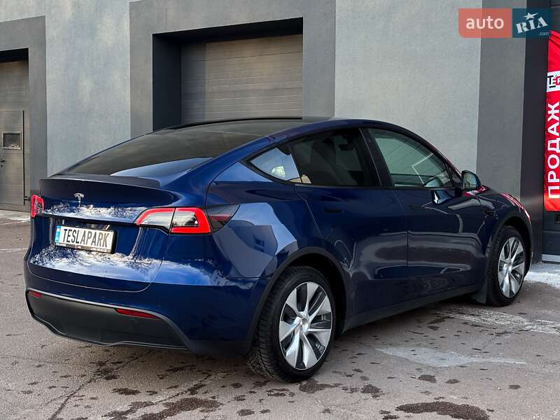 Внедорожник / Кроссовер Tesla Model Y 2022 в Киеве