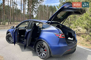 Внедорожник / Кроссовер Tesla Model Y 2020 в 