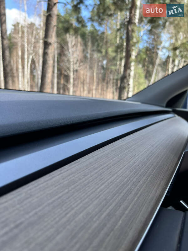 Позашляховик / Кросовер Tesla Model Y 2020 в Києві