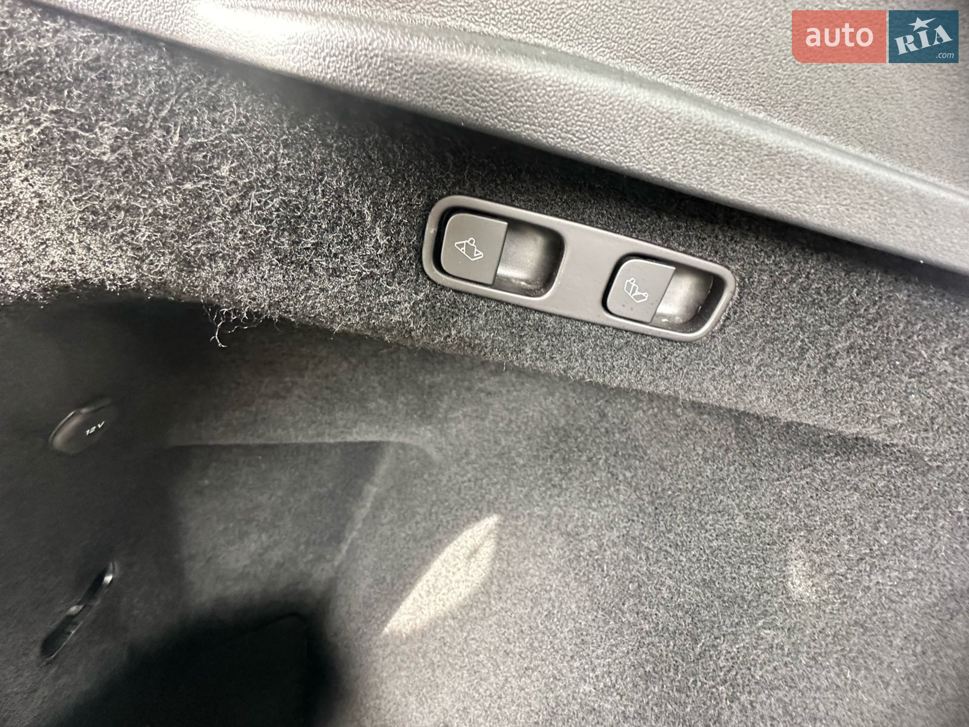 2022 Tesla Model Y - мініатюра 37
