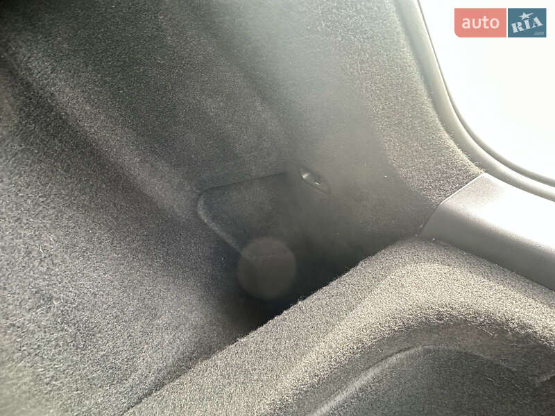 Внедорожник / Кроссовер Tesla Model Y 2022 в Долине фото 41 Внедорожник / Кроссовер Tesla Model Y 2022 в Долине