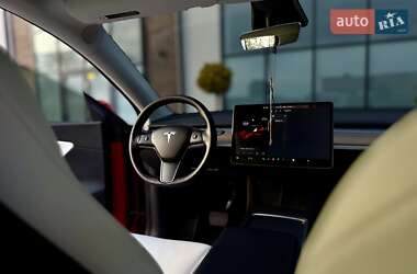 Позашляховик / Кросовер Tesla Model Y 2021 в 