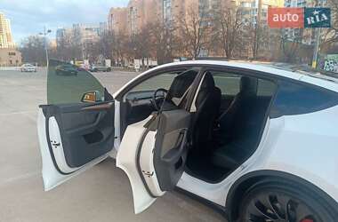 Внедорожник / Кроссовер Tesla Model Y 2022 в 