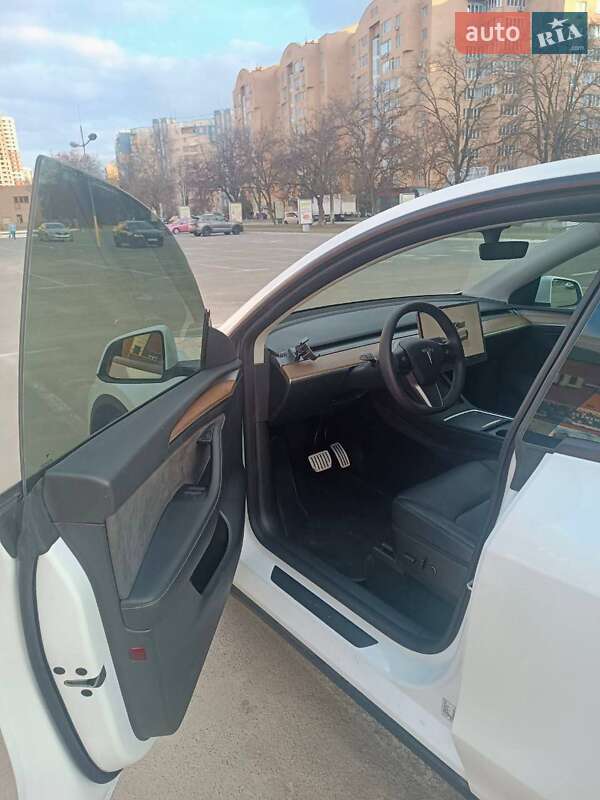 Внедорожник / Кроссовер Tesla Model Y 2022 в Киеве фото 11 Внедорожник / Кроссовер Tesla Model Y 2022 в Киеве