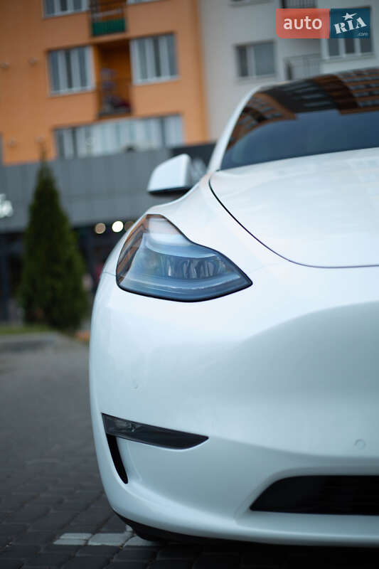 Внедорожник / Кроссовер Tesla Model Y 2021 в Виннице