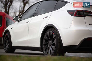 Внедорожник / Кроссовер Tesla Model Y 2021 в 