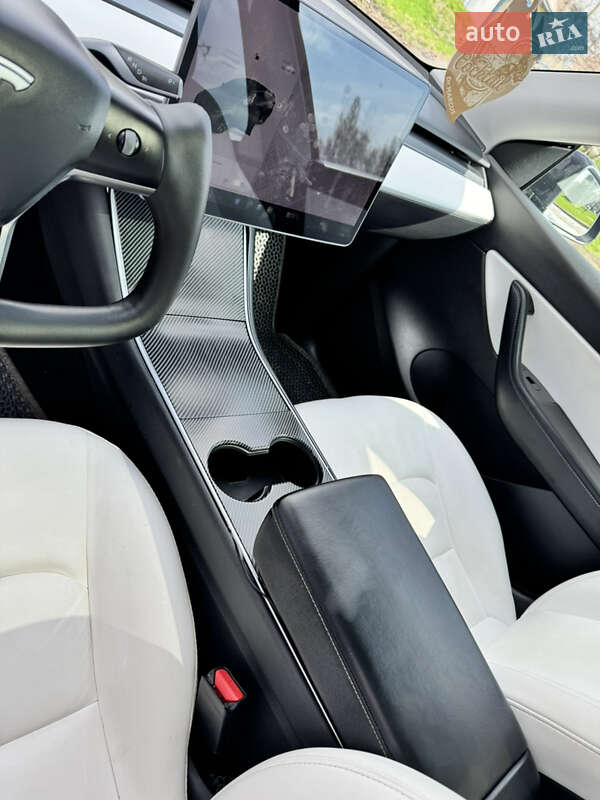 Внедорожник / Кроссовер Tesla Model Y 2020 в Харькове