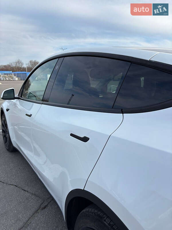 Внедорожник / Кроссовер Tesla Model Y 2023 в Днепре фото 4 Внедорожник / Кроссовер Tesla Model Y 2023 в Днепре