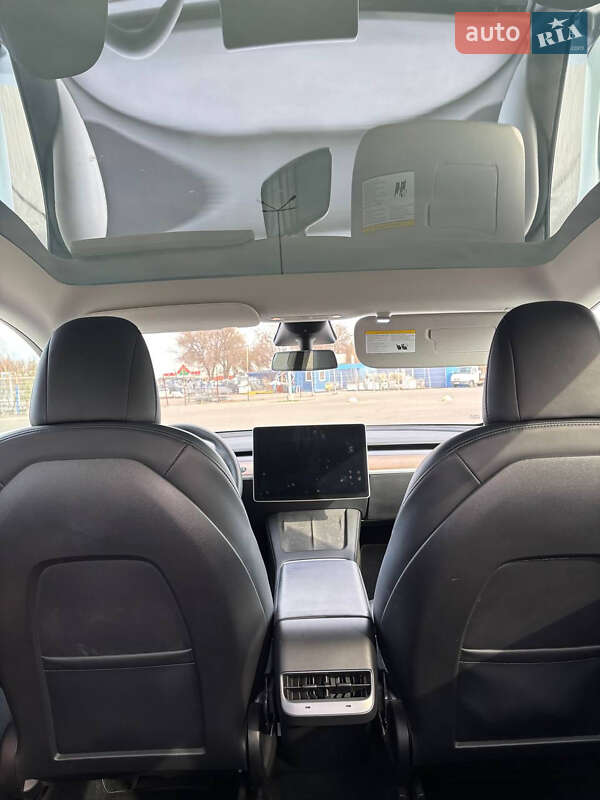 Внедорожник / Кроссовер Tesla Model Y 2023 в Днепре фото 11 Внедорожник / Кроссовер Tesla Model Y 2023 в Днепре