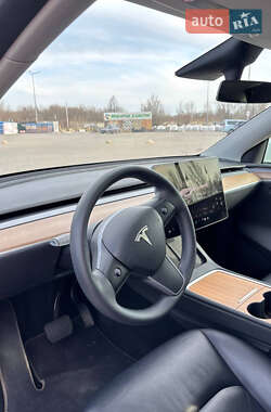 Внедорожник / Кроссовер Tesla Model Y 2023 в 
