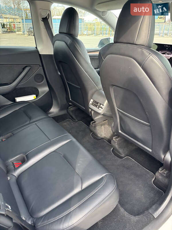 Внедорожник / Кроссовер Tesla Model Y 2023 в Днепре фото 48 Внедорожник / Кроссовер Tesla Model Y 2023 в Днепре