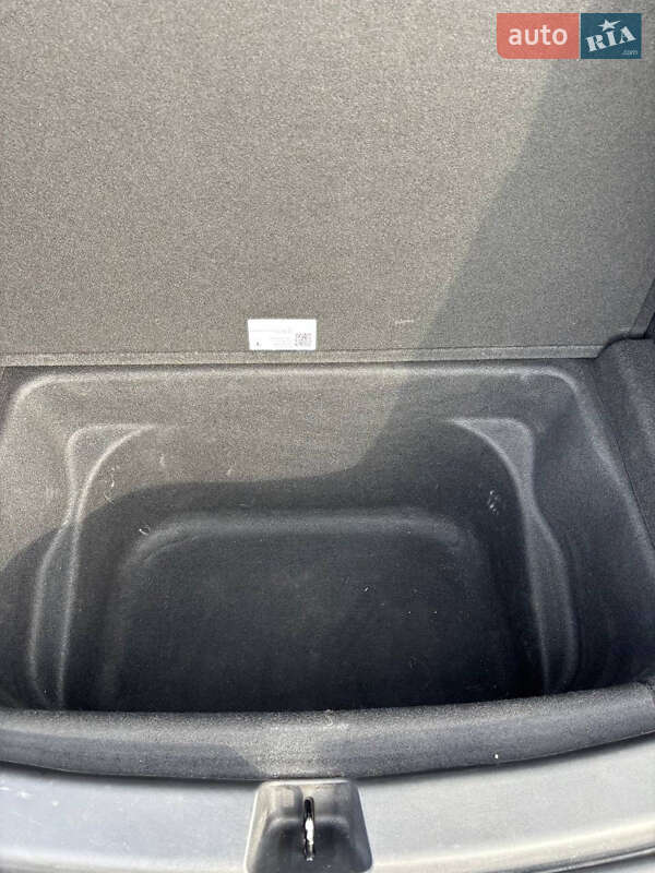 Внедорожник / Кроссовер Tesla Model Y 2023 в Днепре фото 51 Внедорожник / Кроссовер Tesla Model Y 2023 в Днепре