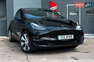 Внедорожник / Кроссовер Tesla Model Y 2023 в 